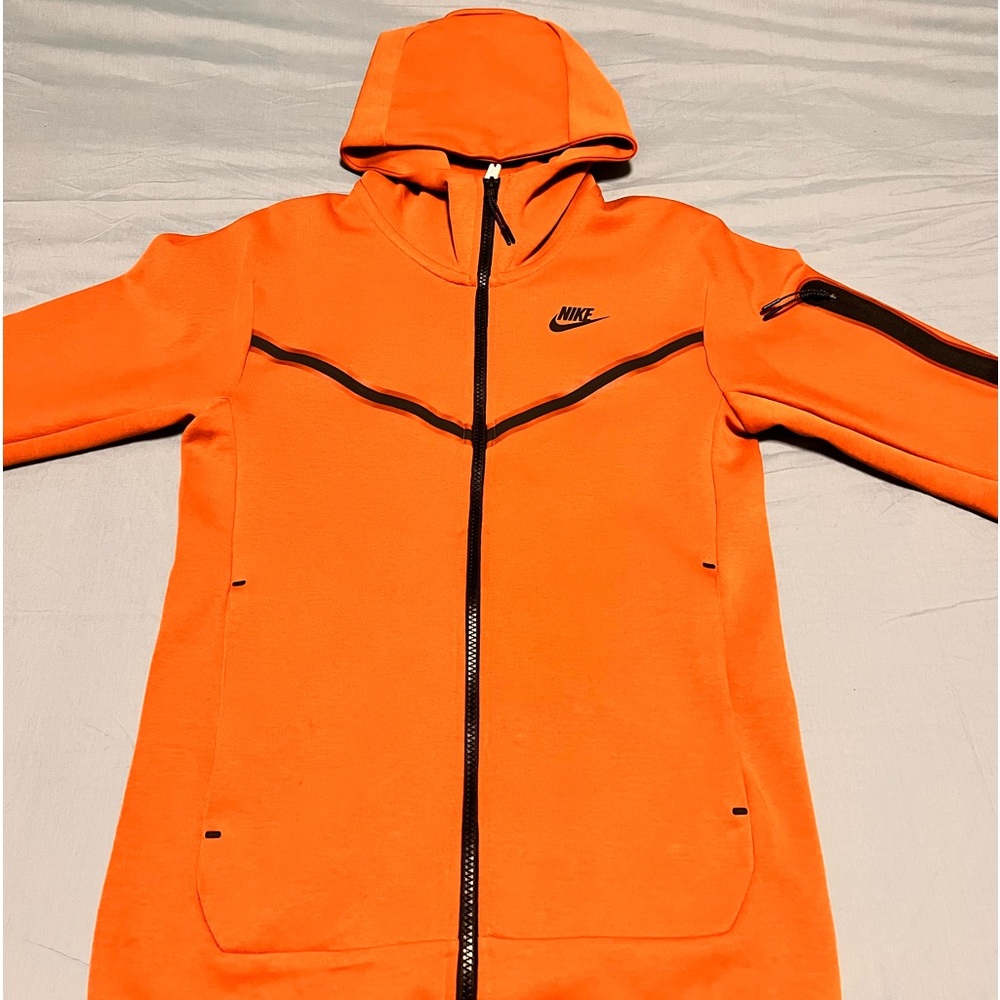 Burnt Sunrise Nike Tech Fleece